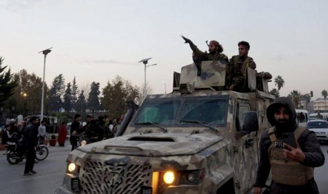 Suriye rejimi, Fırat Nehri'nin doğusundan çekildi