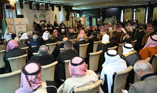 Suriye yeniden yapılanıyor: Şam'da aşiret ve topluluk temsilcileri toplandı