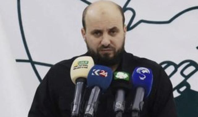 Suriye'de geçiş hükümeti ilan etti: Anayasa ve parlamento askıya alındı