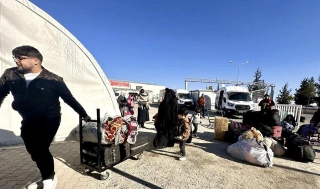 Suriyeliler sınır kapılarında yoğunluk oluşturdu