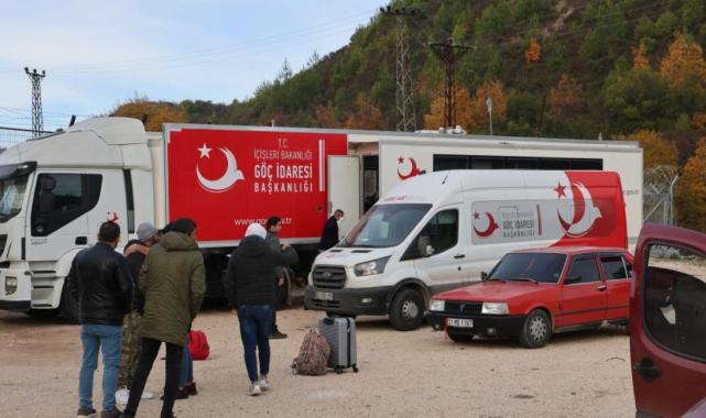 Suriyeliler sönüyor: Yayladağı Gümrük Kapısı’ndan geçişler başladı