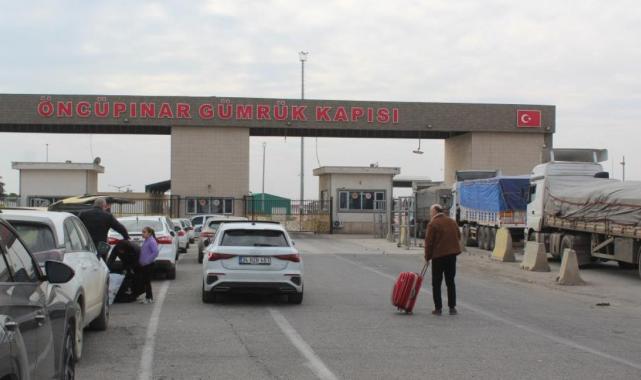 Suriyelilerin ülkelerine geçişleri sürüyor