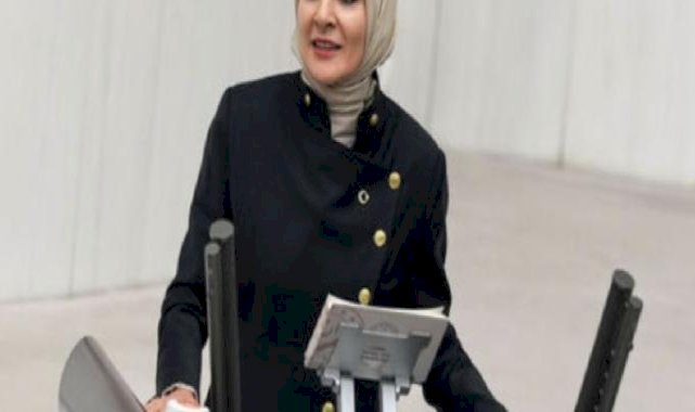 Bakan Mahinur Göktaş duyurdu: 16 yaş altı çocuklar için sosyal medya düzenlemesi geliyor