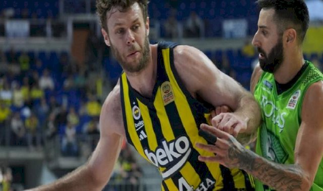 Fenerbahçe, TOFAŞ'tan liderliği aldı