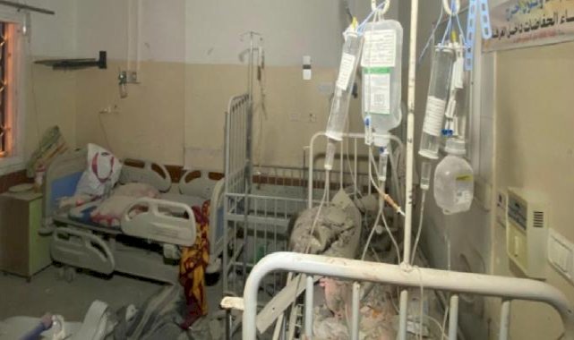 Gazze'deki hükümet: İsrail'in alıkoyduğu hastane müdürü ve sağlık personelinin durumu açıklanmalı
