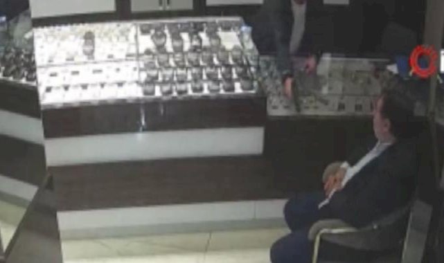İstanbul'da kuyumcu, borcunu isteyen müşterisini vurdu