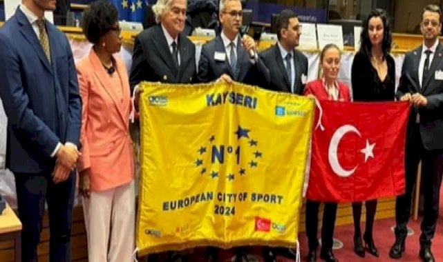 Kayseri Büyükşehir'e Altın Bayrak