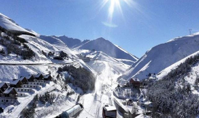 Palandöken'de kış sezonunda 500 bin turist hedefi