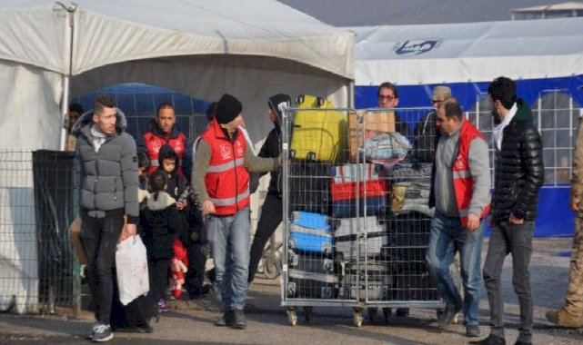 Suriyeliler Türkiye'den ayrılıyor! Cilvegözü'nden ülkelerine dönüyorlar