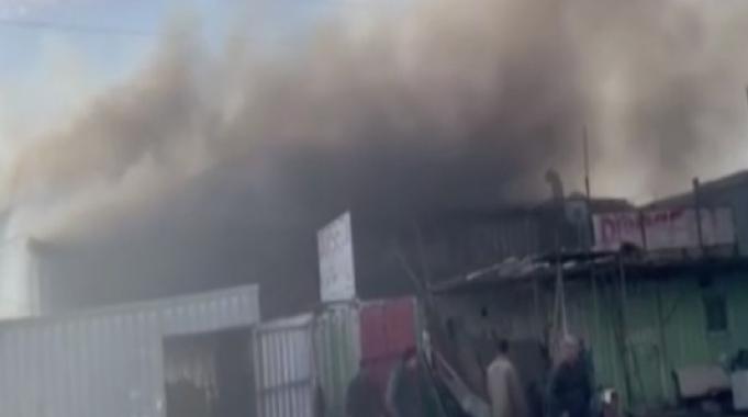 Tekirdağ'da tır parkında yangın çıktı