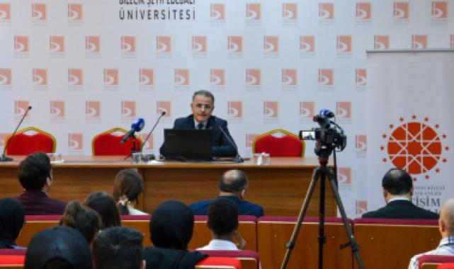 'Türkiye Yüzyılı'nın 'İletişim' alanındaki yansımaları Bilecik'te anlatıldı