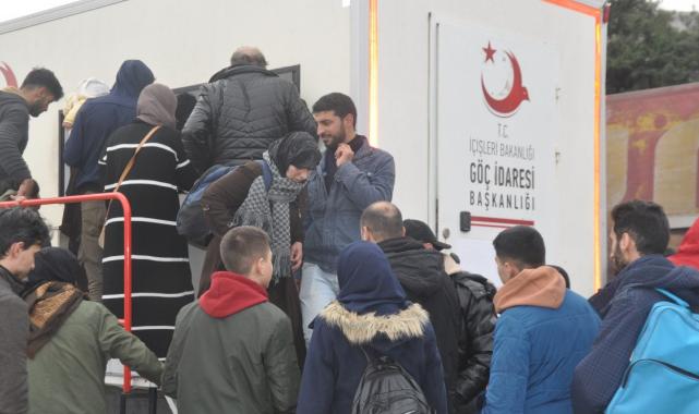 Ülkesine dönen Suriyeli: Türkiye bize bayrak verdi