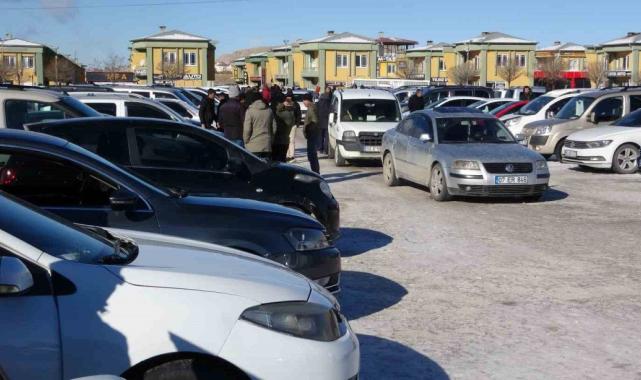 Van’da yüksek model araçlar cep yakarken, düşük modele rağbet yok