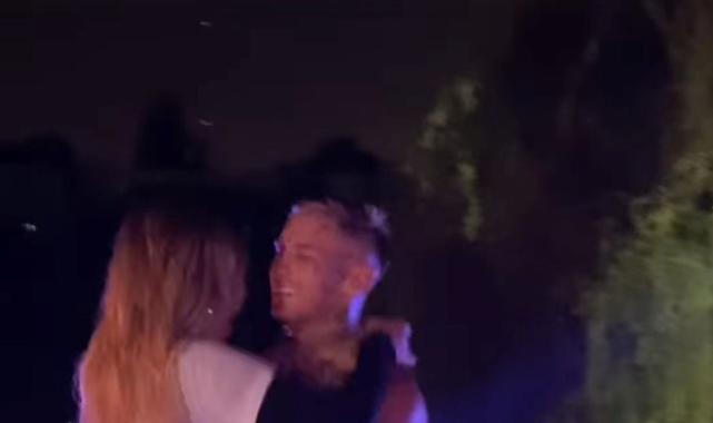 Wanda Nara yeni yaşına girdi! Çılgın doğum günü partisinde sevgilisiyle havuza girdi