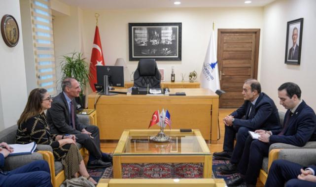 ABD ile İzmir arasında diplomatik yakınlaşma