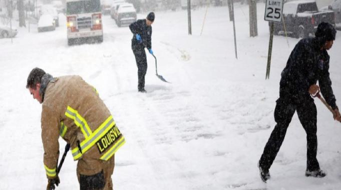 ABD&#039;de kar fırtınasında 9 kişi hayatını kaybetti