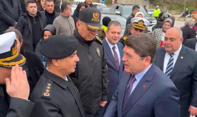 Adalet Bakanı Yılmaz Tunç: Şimdi sıra terörü, silahlarıyla beraber tarihe gömmekte