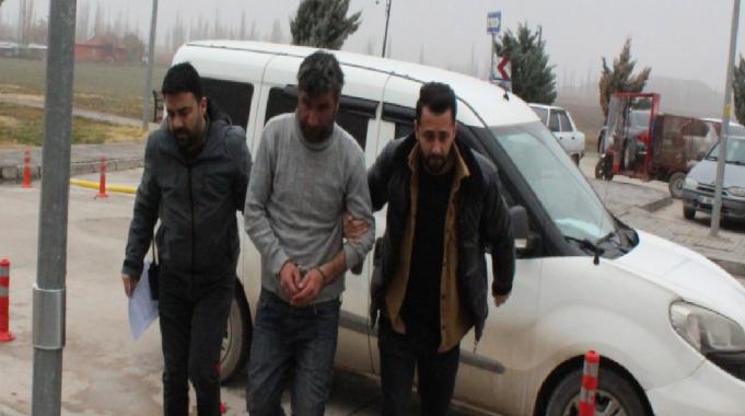 Aksaray'da babasına bıçakla saldırdı: Sarhoştum, hatırlamıyorum