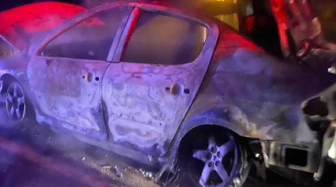 Antalya-Isparta karayolunda seyir halindeki otomobil alev aldı