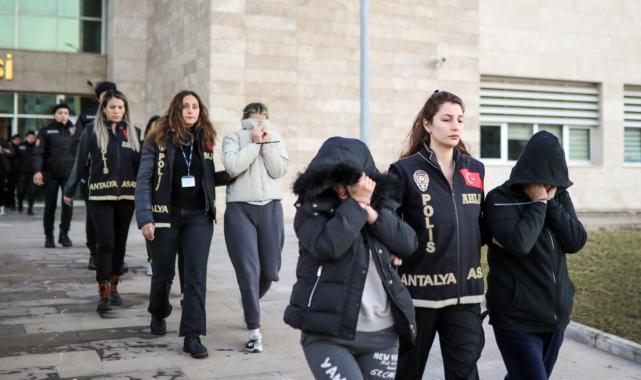 Antalya'da fuhuş şebekesine 'Oyunbozan' operasyonu