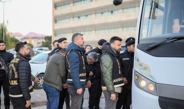 Antalya'da fuhuş şebekesine 'Oyunbozan' operasyonu