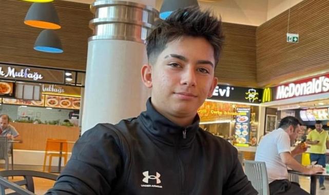 Antalya'da kamyonet ile motosiklet çarpıştı: 1 ölü