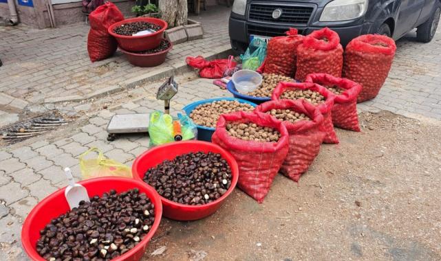 Balıkesir'de kestanelere saç spreyi sıkıp piyasaya sürdü
