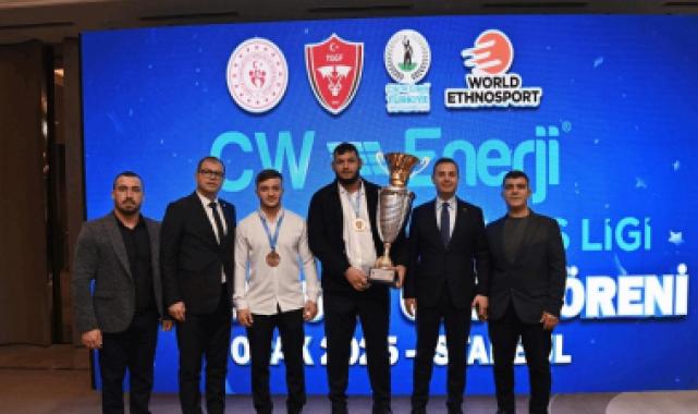 Balıkesirli pehlivanlara ödül