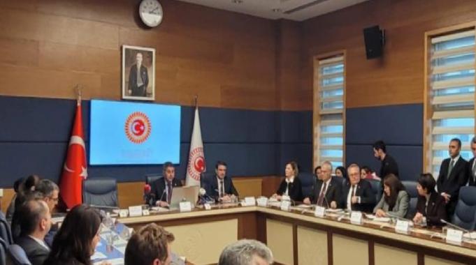 Bebek Ölümlerini Araştırma Komisyonu, mağdur ailelerle görüşecek