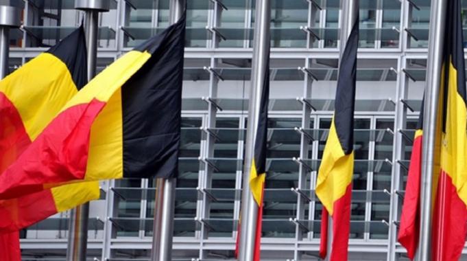 Belçika'da bıçaklı saldırgan başbakanlık ofisine girmeye çalıştı