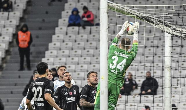 Beşiktaş’ta Mert Günok’un sözleşmesi yenileniyor