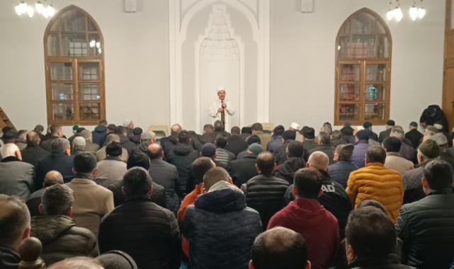 Bilecik'te tarihi camii 2 yıl sonra yeniden ibadete açıldı