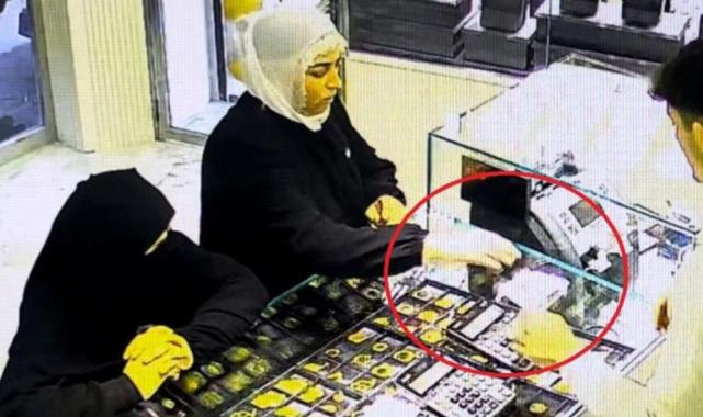 Bursa'da hırsızlar önce kuyumcuyu sonra müşteriyi soydu