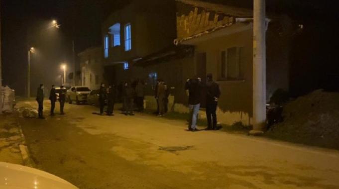 Bursa&#039;da rehine krizi: Baba iki çocuğunu rehin aldı