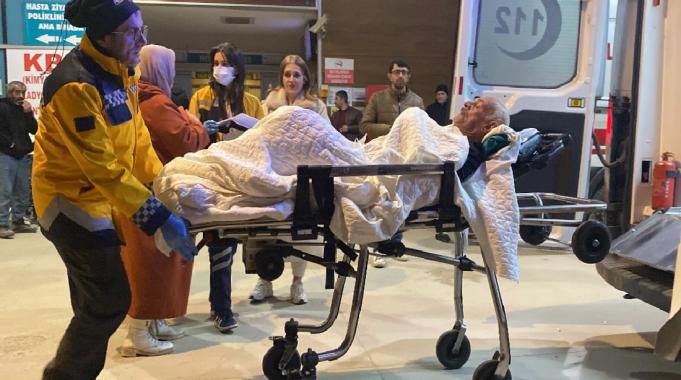 Bursa&#039;da sobaya benzin döken yaşlı adam ağır yaralandı