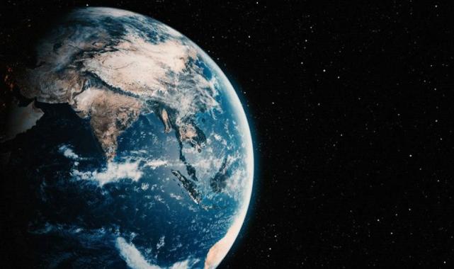 Dev asteroit Dünya'ya en yakın geçişini gerçekleştirdi: Bilim insanları uyardı