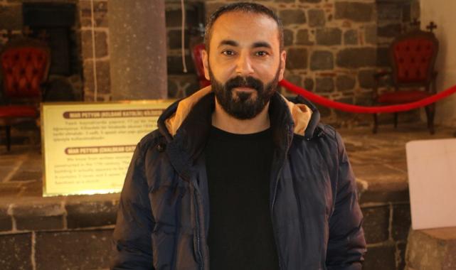 Diyarbakır'da bulunan kiliselere yerli yabancı turist akını