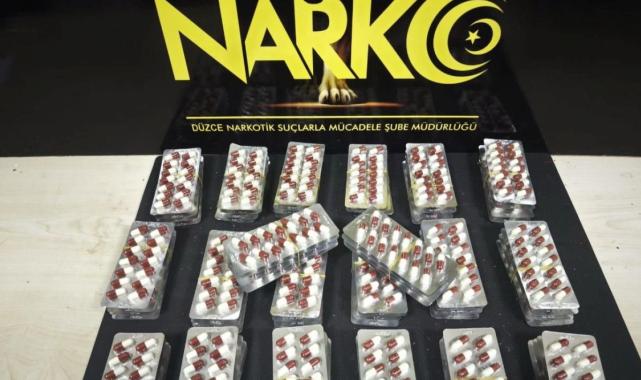 Düzce'de bin 120 adet uyuşturucu hap bulundu