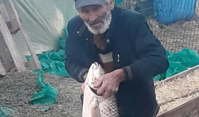 Edirne’de ağına takılan balık kendisini de şaşırttı