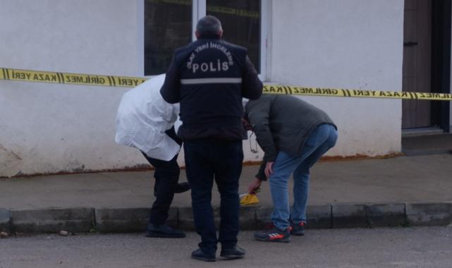 Edirne'de inşaat işçisinin bulup oynadığı metal, havan mermisi çıktı