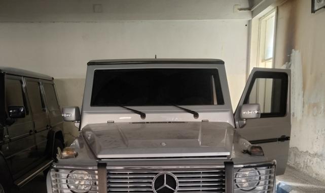 Esad ailesinin milyonlarca dolarlık lüks araçları