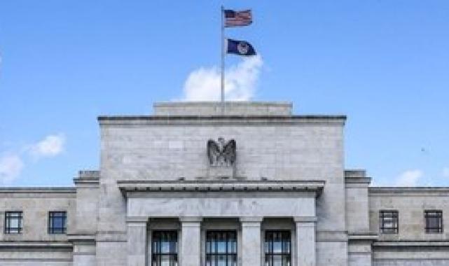 Fed yeniden faiz indirimine gitmek için acele etmeyecek