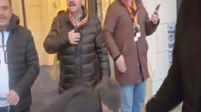 Ferdi Tayfur&#039;un cenazesine ayakkabı hırsızları dadandı