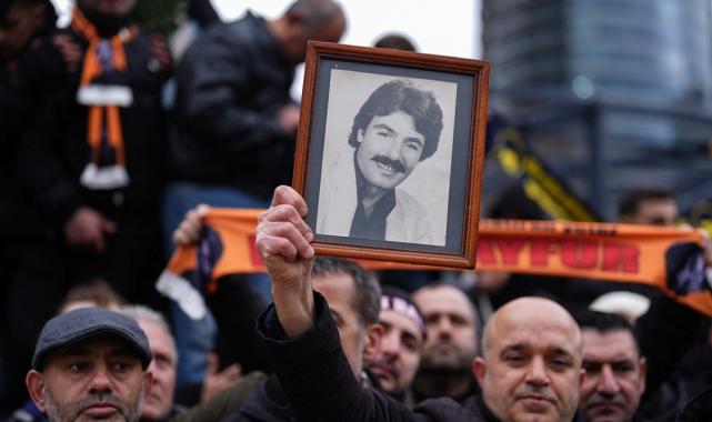 Ferdi Tayfur'un eski eşi, cenaze törenindeki kavgayı anlattı