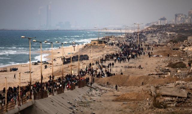 Gazze'nin kuzeyine dönen Filistinlilerin sayısı 500 bini geride bıraktı