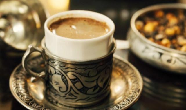 Güne bir fincan kahveyle başlamak sağlıklı mıdır?