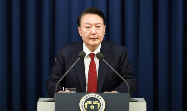 Güney Kore Devlet Başkanı Yoon, sıkıyönetim soruşturması kapsamında tutuklandı