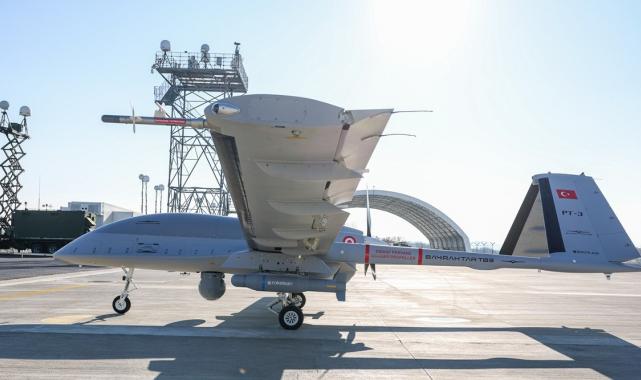 İlk kez silahlanan Bayraktar TB3 hedefi tam isabetle vurdu