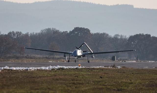 İlk kez silahlanan Bayraktar TB3 hedefi tam isabetle vurdu
