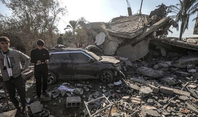 İsrail'in saldırıları altındaki Gazze'de can kaybı 45 bin 717'ye yükseldi